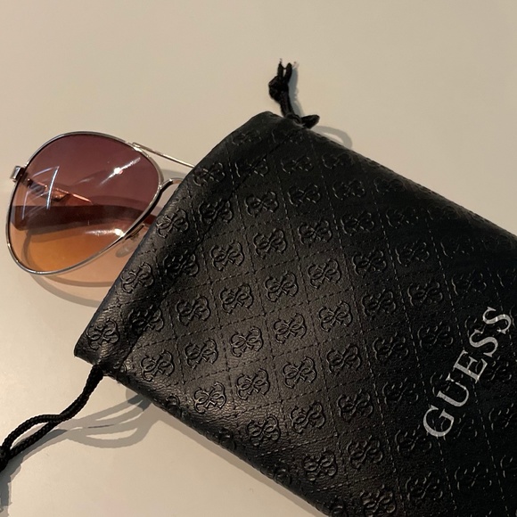 Guess 7228 Sunglasses main image 5